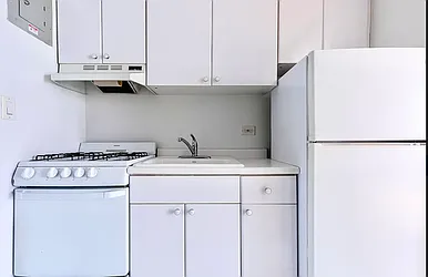 Rented by Manhattan Realty Group