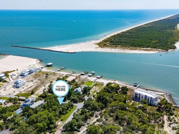2304 Tally Ho St, Eastpoint, FL 32328