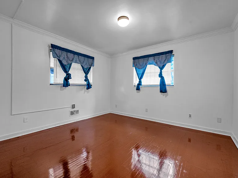 2221 Avenue W #26 — Photo 12