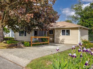 8826 29th Ave SW, Seattle, WA 98126