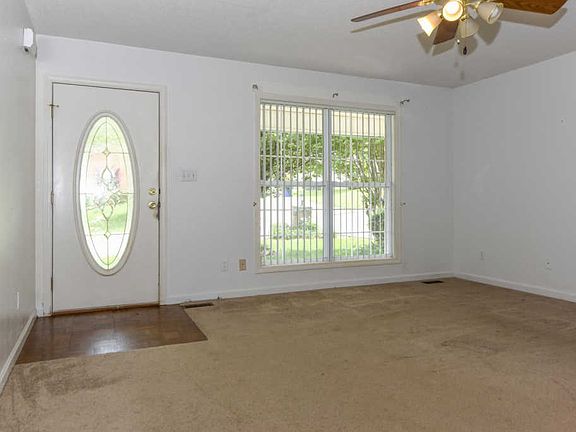 3rd image of 7021 Wrens Creek Ln