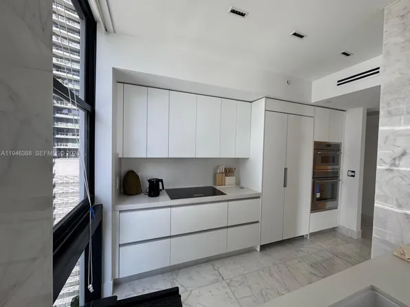 1010 Brickell Ave, Miami, FL