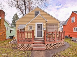 1217 Walnut St, Grand Forks, ND 58201