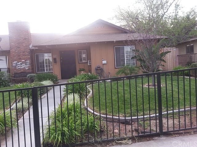 1st image of 1045 N Mariposa Ave