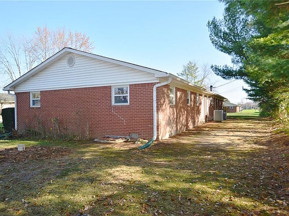 5th image of 9619 Deneen St