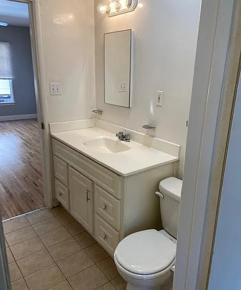650 Levering Ave — Photo 10