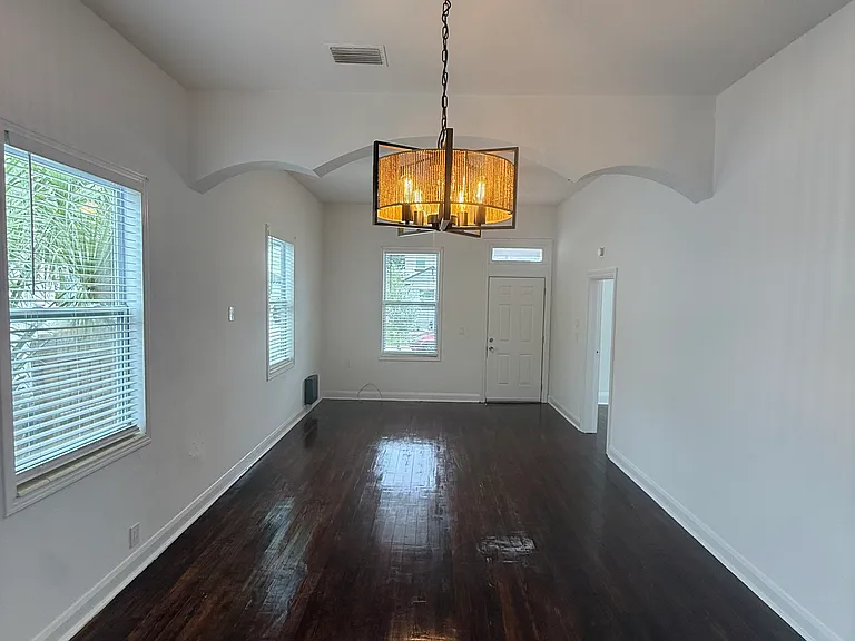 2308 W Ivy St — Photo 5