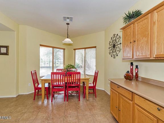 4th image of 29071 N Cactus Cir