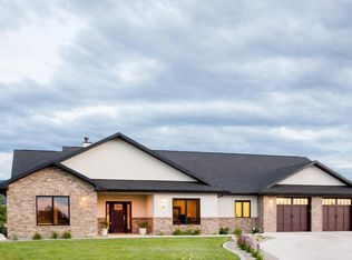 4 Thunderbird Dr, Sheridan, WY 82801