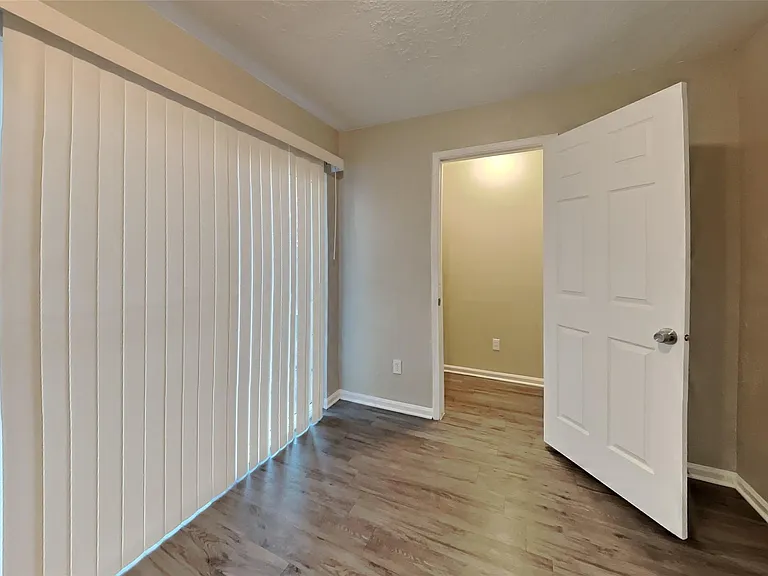 8022 Pine Falls Dr — Photo 14