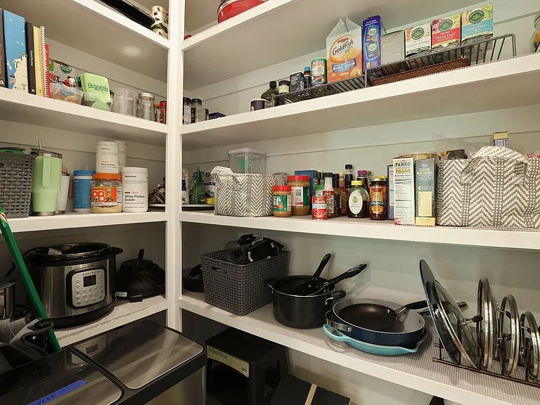 1003 Dolphin Ct NE — Photo 23