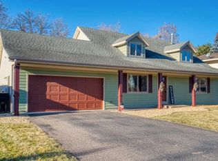 2159 Erin Ct, New Brighton, MN 55112