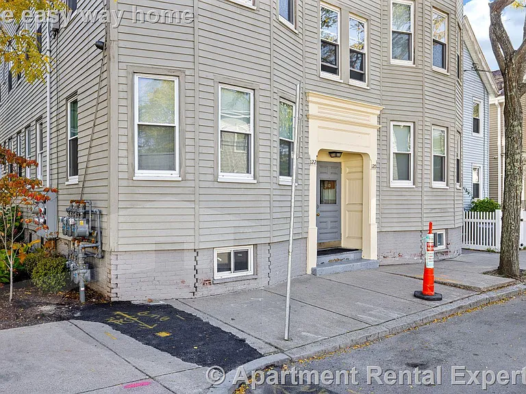 117 Columbia St #1 — Photo 16