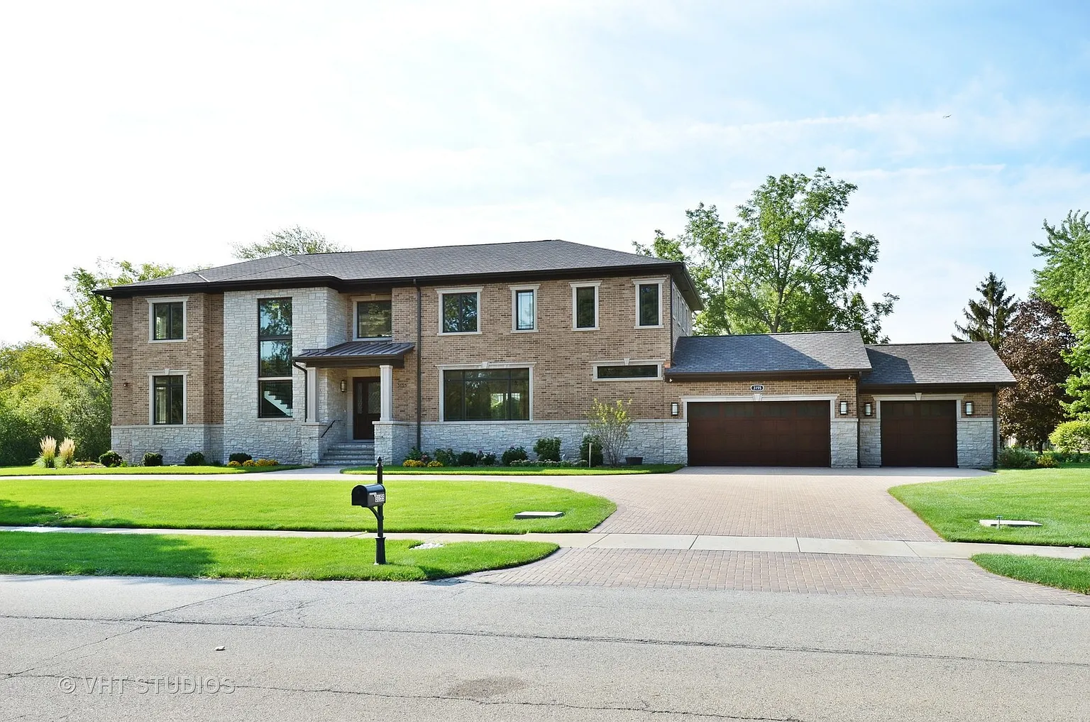 3155 Floral Dr photo 1