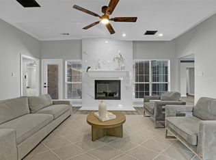 628 Heather Knoll Dr, Desoto, TX 75115