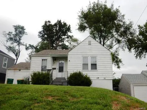 8813 Wiedle Pl, Saint Louis, MO 63136