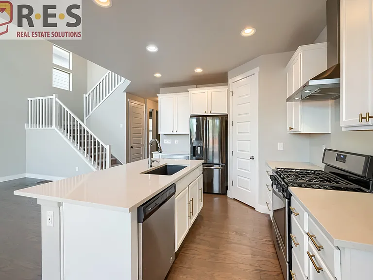 6833 Decatur St — Photo 2