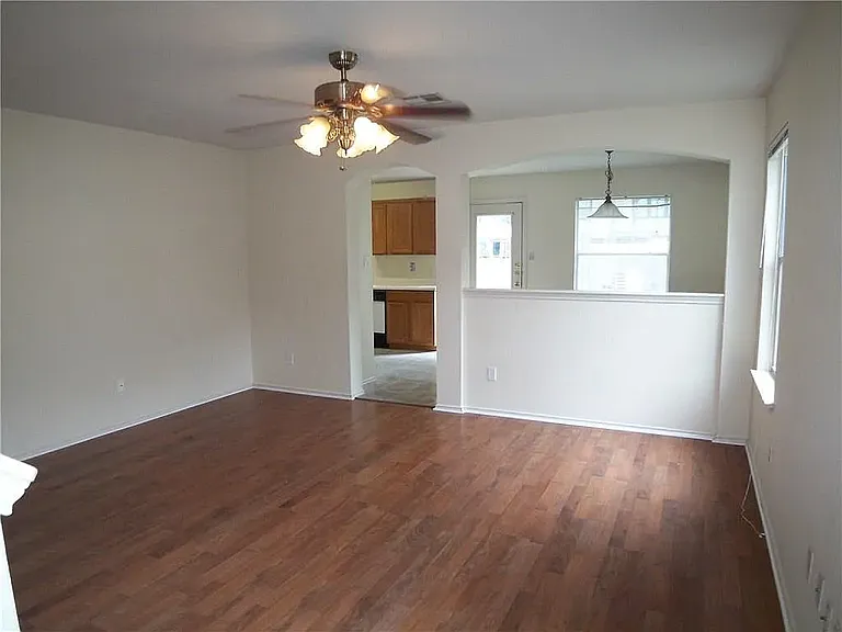 1876 Wallin Loop — Photo 3