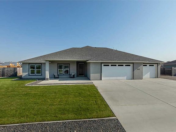 2nd image of 12219 Blackfoot Dr