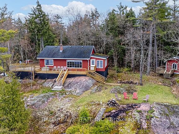 3rd image of 926 Gilchrist Bay Rd