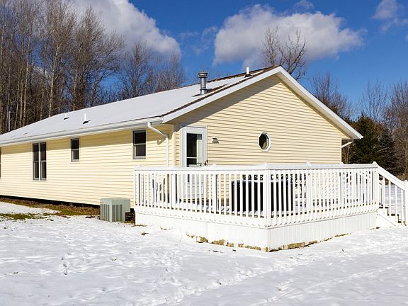 Large deck to watch the wildlife and sunsets from.
