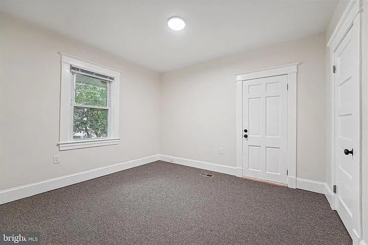 3911 Chatham Rd — Photo 26