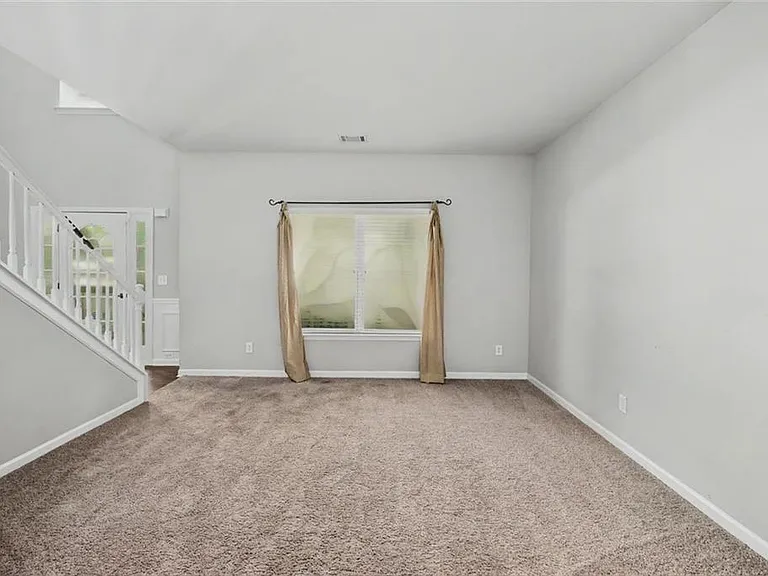 1230 Grey Rock Way — Photo 10