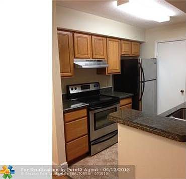 5th image of 815 W Boynton Beach Blvd #103