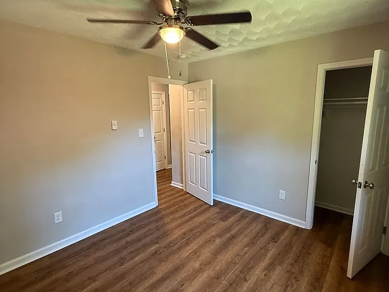 1350 Picadilly St #B — Photo 10