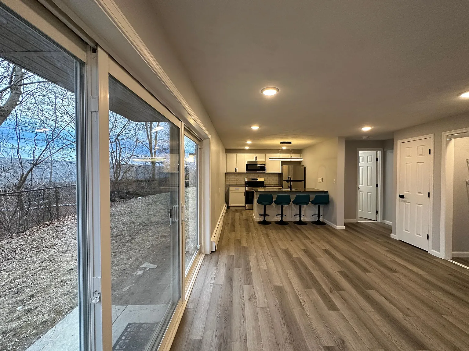 Studio, 550 sqft, $1,150 — Photo 4