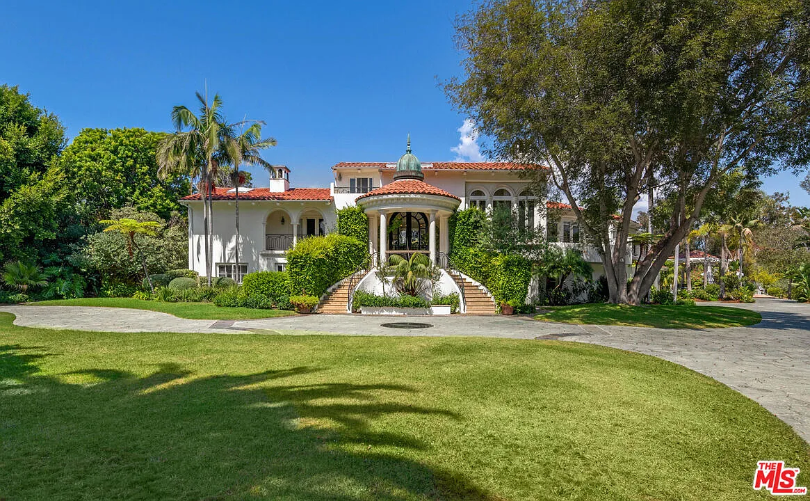 6 bed, 5.0 bath, 5097 sqft, $50,000 — Photo 3