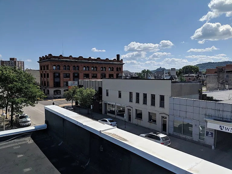 68 W 4th St — Photo 2
