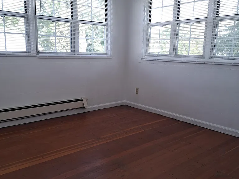 703 N 32nd St #3 — Photo 9