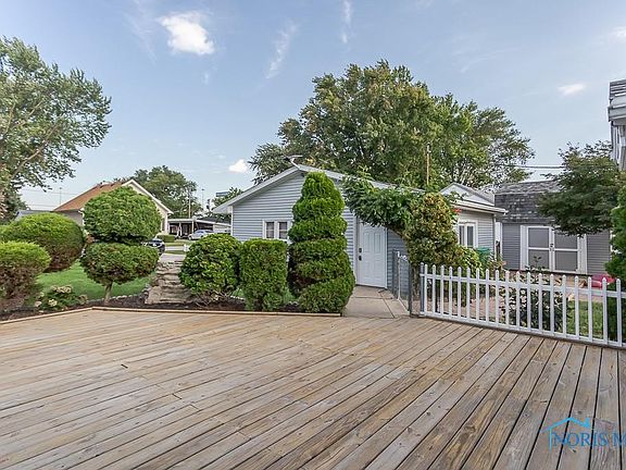 4th image of 212 Gardner Ave