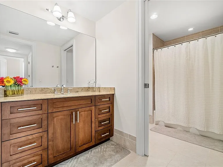 331 Cleveland St #1103 — Photo 32