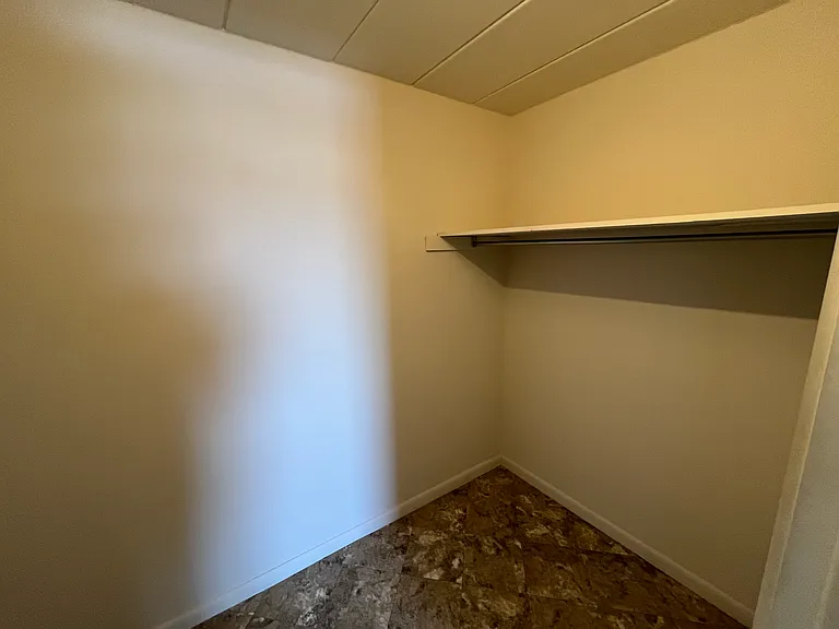 Cresap Knolls — Photo 25