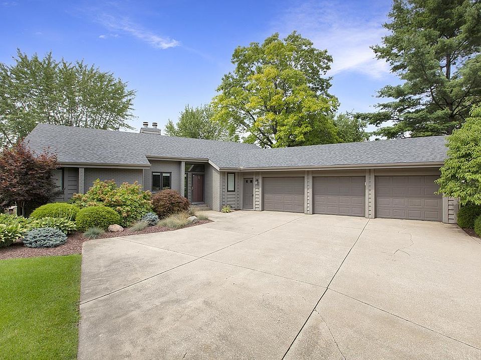 1st image of 21009 River Brook Ln