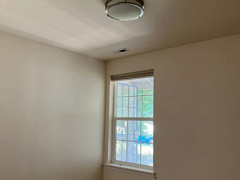 30 NE Alora Dr — Photo 9