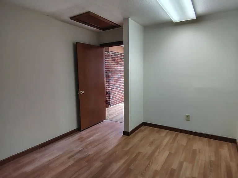 1175 Mount Vernon Rd — Photo 18