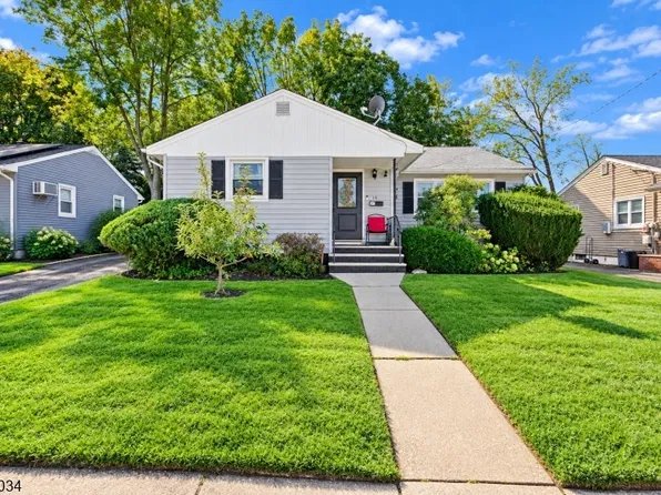 19 Cona Ct, Haledon Boro, NJ 07508