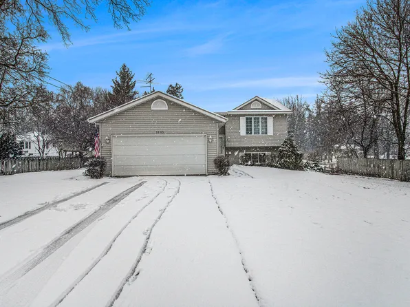 3945 Fenwick St NW, Grand Rapids, MI 49534