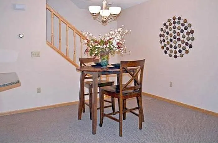 4045 Crystal Cir — Photo 10