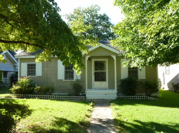 2033 Woodrow Dr, Birmingham, AL 35217