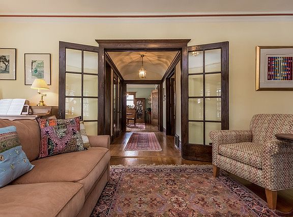 5th image of 531 N Kenilworth Ave