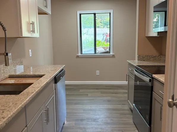 5902 Shady Grove Cir, Raleigh, NC 27609