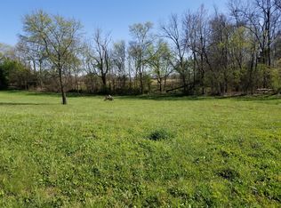 39 S Queen Circle Horse Barn Rd, Winchester, TN 37398