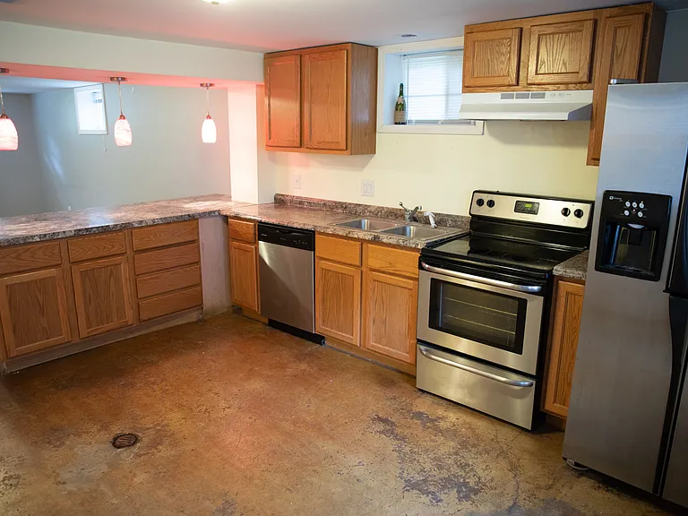 803 N Park St #2 — Photo 2