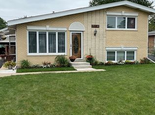 7726 S 78th Ct, Bridgeview, IL 60455