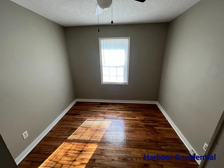 3304 Anson Ct — Photo 6
