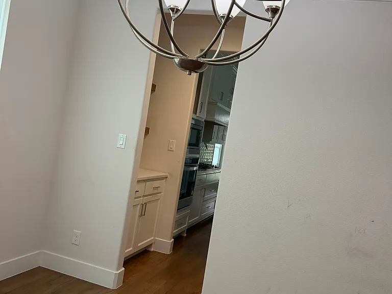 13389 Crestmoor Dr — Photo 10